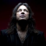 LUCKY SEVEN: CHATTING WITH MICHAEL SWEET OF STRYPER