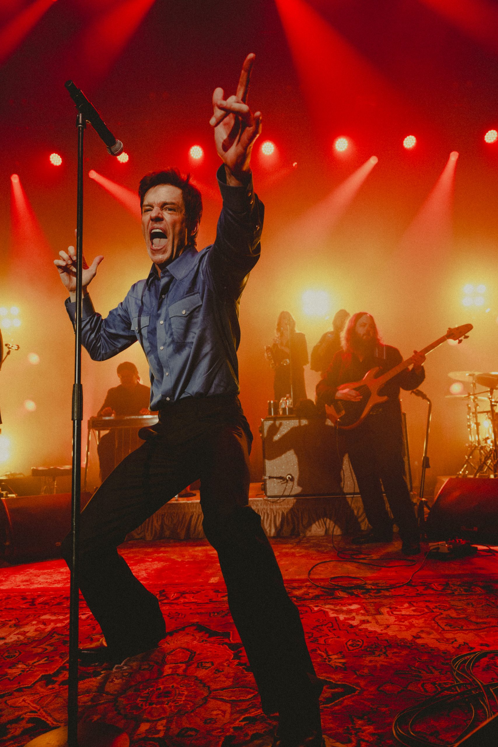 CONCERT REVIEW: BRANDON FLOWERS DAZZLES AT ROADRUNNER (9/23/26)